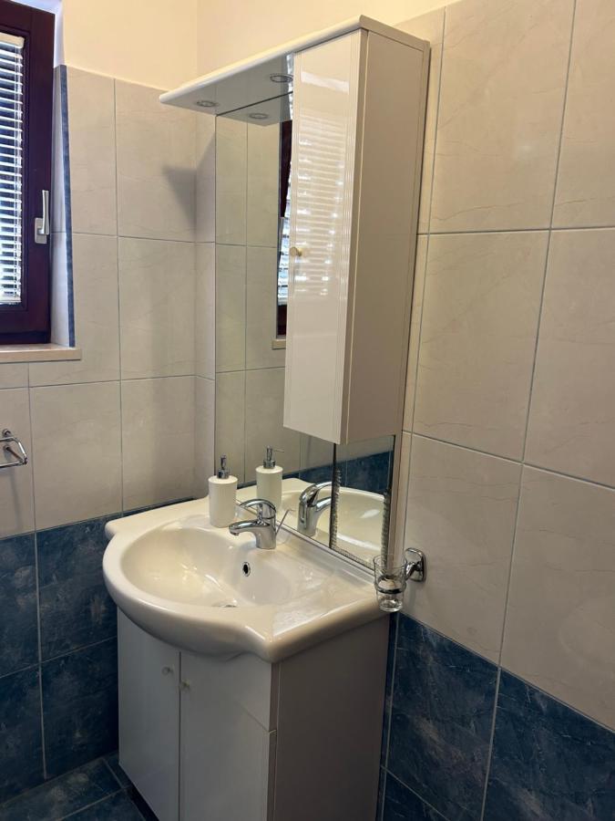 Apartmani Baki Podstrana Eksteriør billede